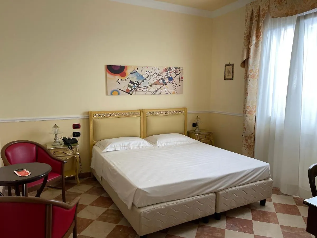 Hotel Trinacria 巴勒莫
